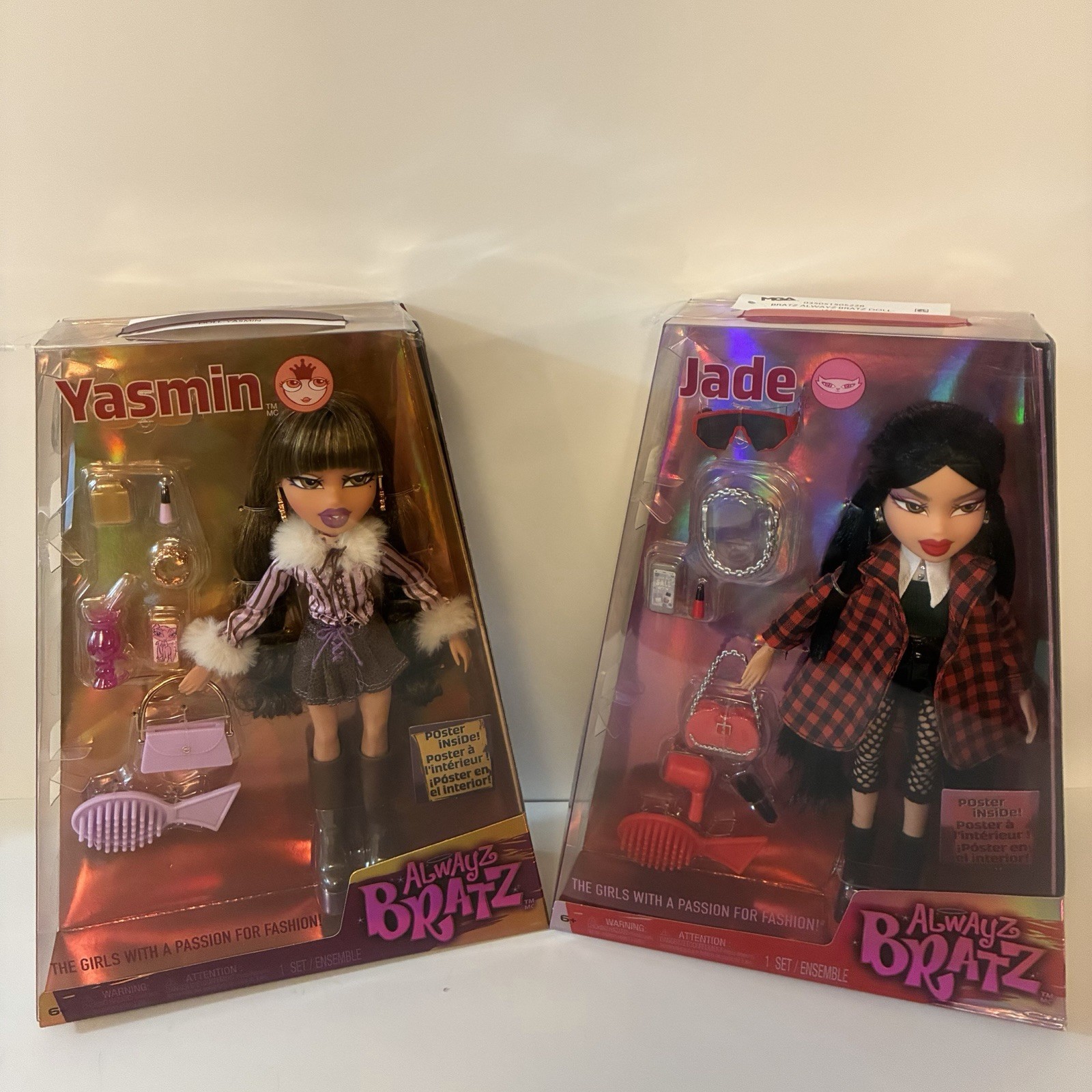 Always Bratz YASMIN and JADE  Fashion Doll with Accessories & Poster - New
