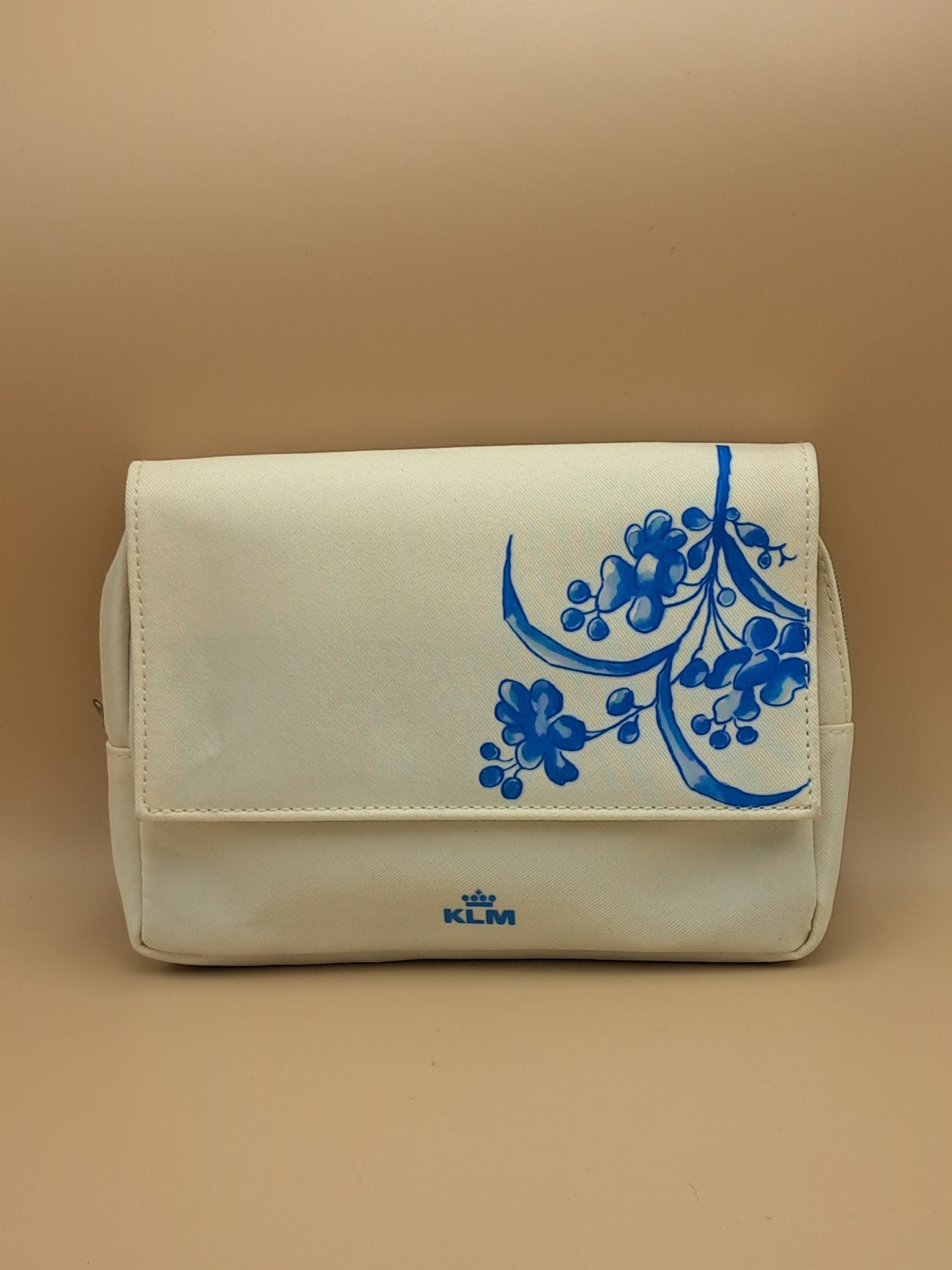 KLM Airlines Amenity Kit Pouch C- White with Blue Partridge Design by Rituals KLM Airlines Amenity Kit Pouch C- White with Blue Partridge Design by Rituals