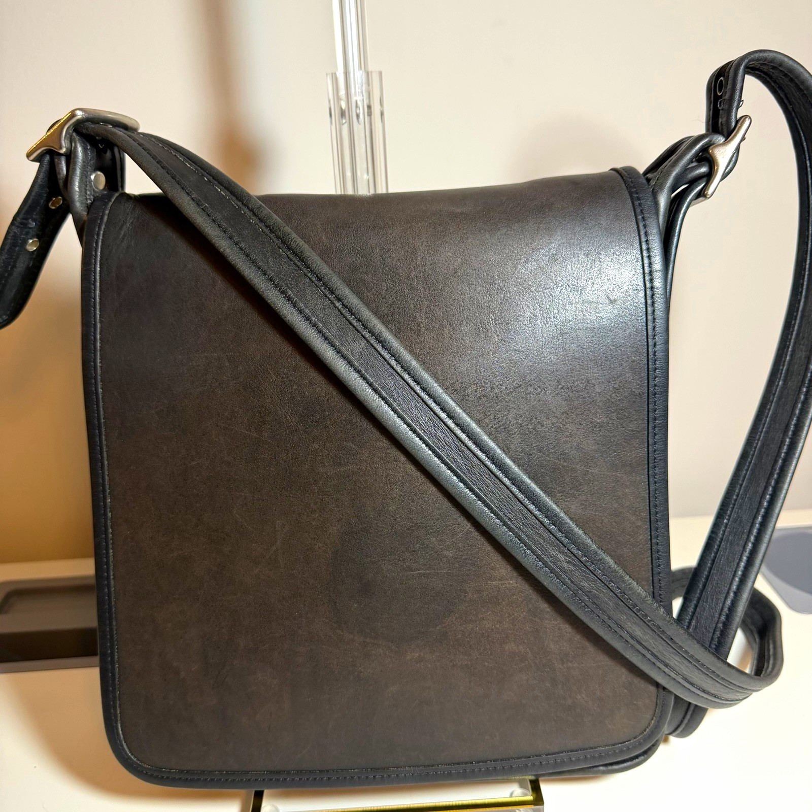 Vintage Coach Black Leather Crossbody Bag 9144