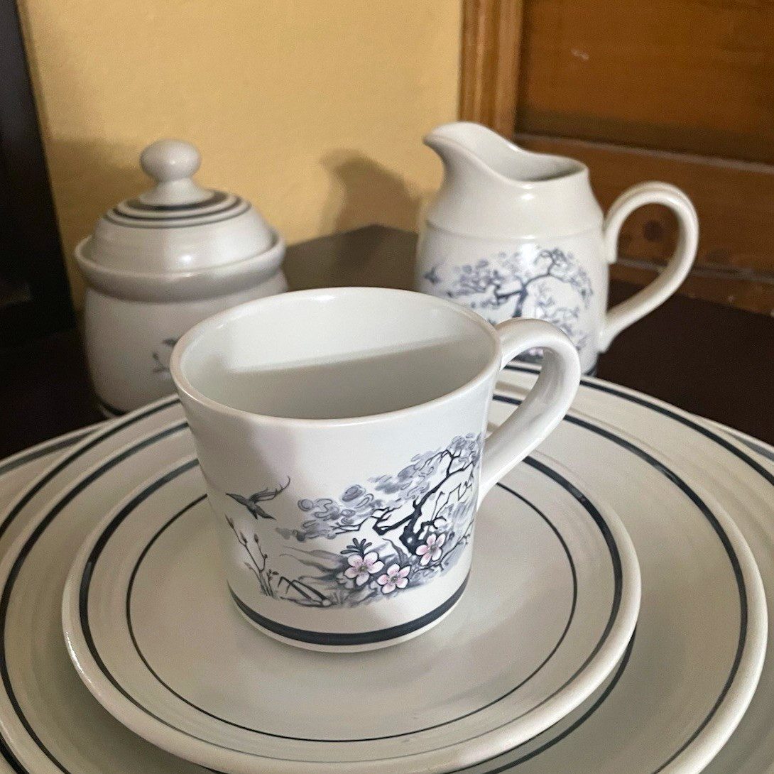 Royal Doulton Asian Dawn Dinnerware 6 piece place setting,