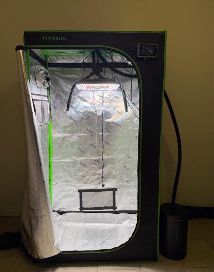 3x2 VIVOSUN Smart Grow Set Up FOR SALE