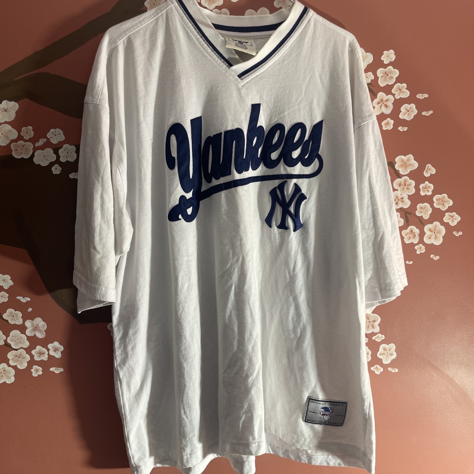 RARE VTG 90’s MLB NEW YORK YANKEES EMBROIDERED LOGO LEE SPORT T-SHIRT XL LICENSE