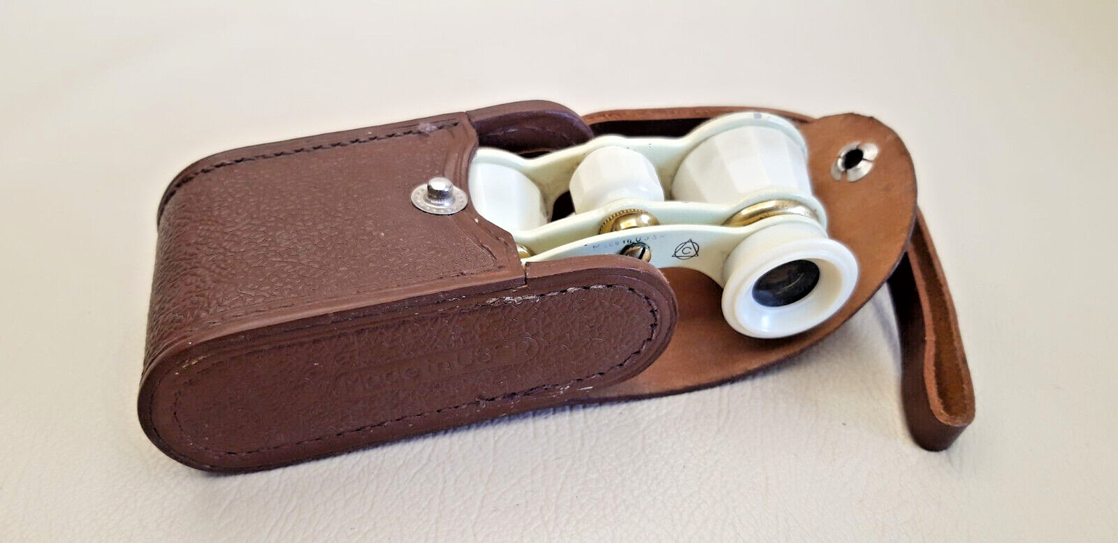 BINOCULARS VINTAGE SOVIET RUSSIAN THEATRE OPERA 2,5 X 65 WITH LEATHER CASE