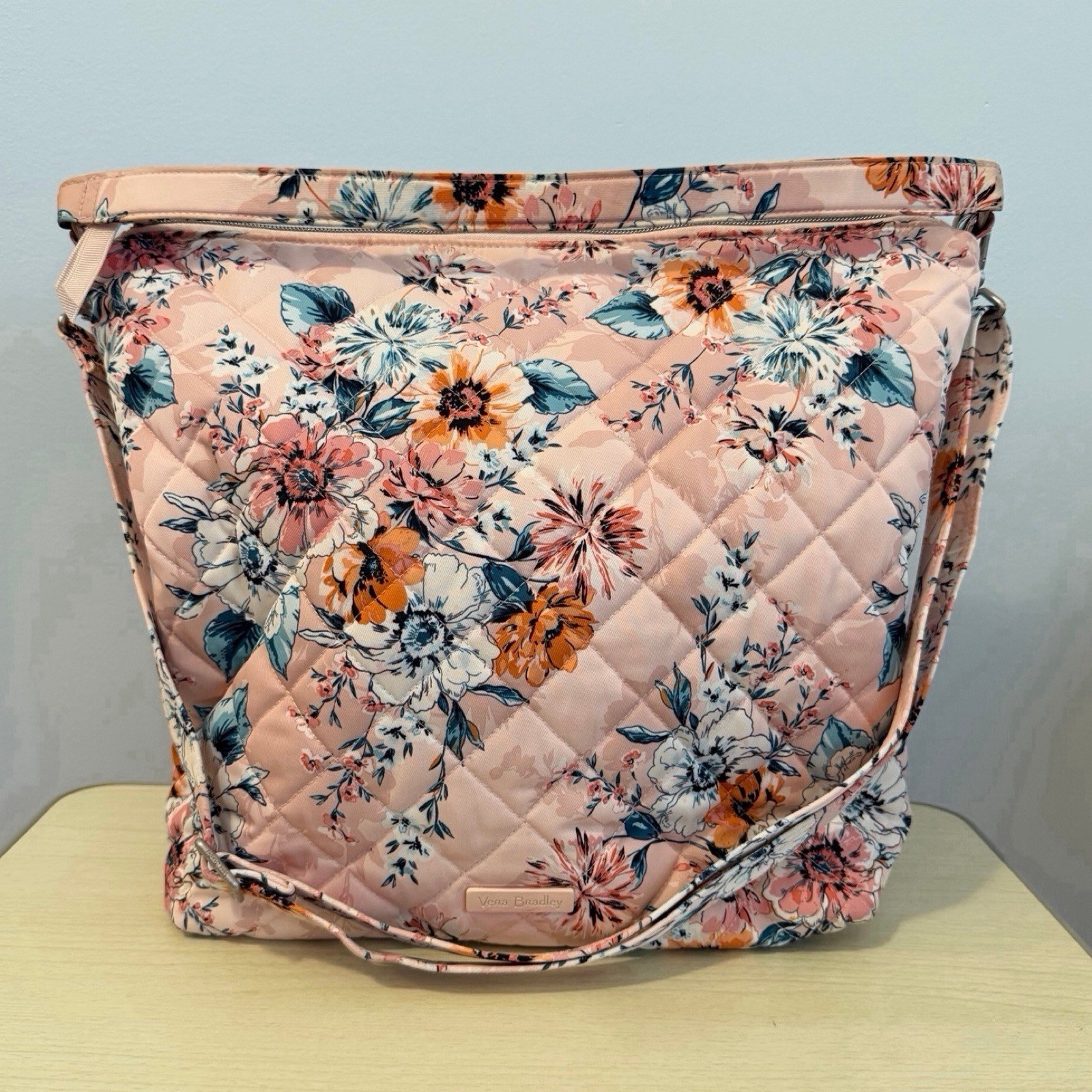 Vera Bradley Oversized Hobo Shoulder Bag Peach Blossom Bouquet Vera Bradley Oversized Hobo Shoulder Bag Peach Blossom Bouquet
