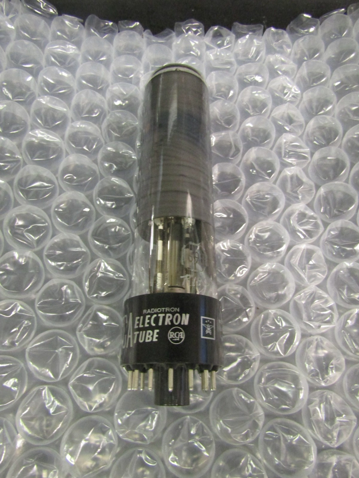 RCA ELECTRON TUBE 1698 RCA ELECTRON TUBE 1698