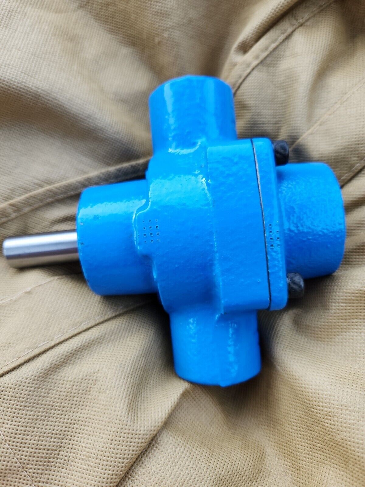 HYPRO 4101C Roller Pump **BRAND NEW** ***ORIGINAL PACKAGING NOT INCLUDED*** HYPRO 4101C Roller Pump **BRAND NEW** ***ORIGINAL PACKAGING NOT INCLUDED***