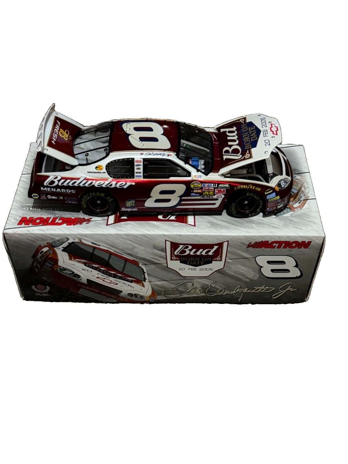 Dale Earnhardt Jr #8 Budweiser Daytona Born On Date 02/20/2005 1:24 Action Dale Earnhardt Jr #8 Budweiser Daytona Born On Date 02/20/2005 1:24 Action