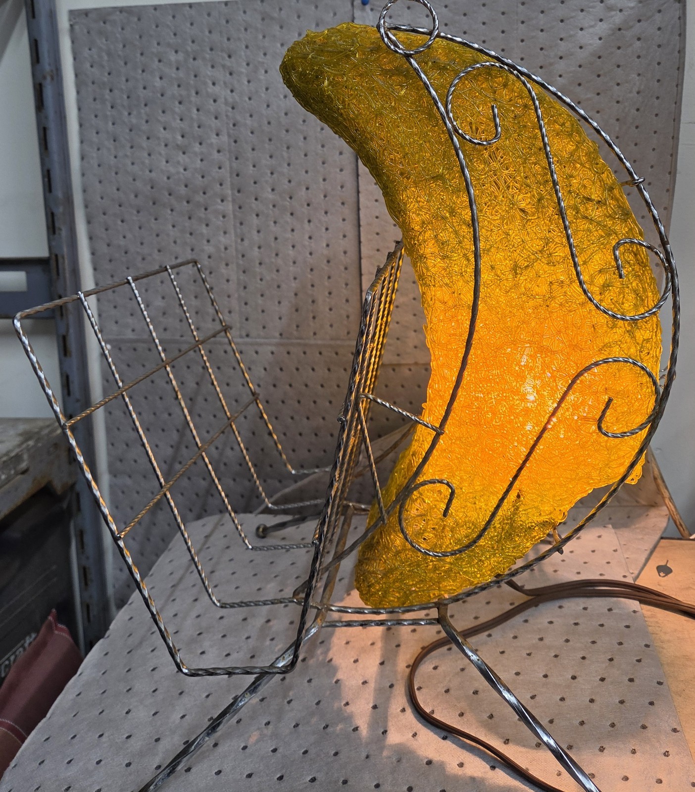 Amazing Vintage spaghetti lucite Crescent Moon Magazine Rack with working Lamp