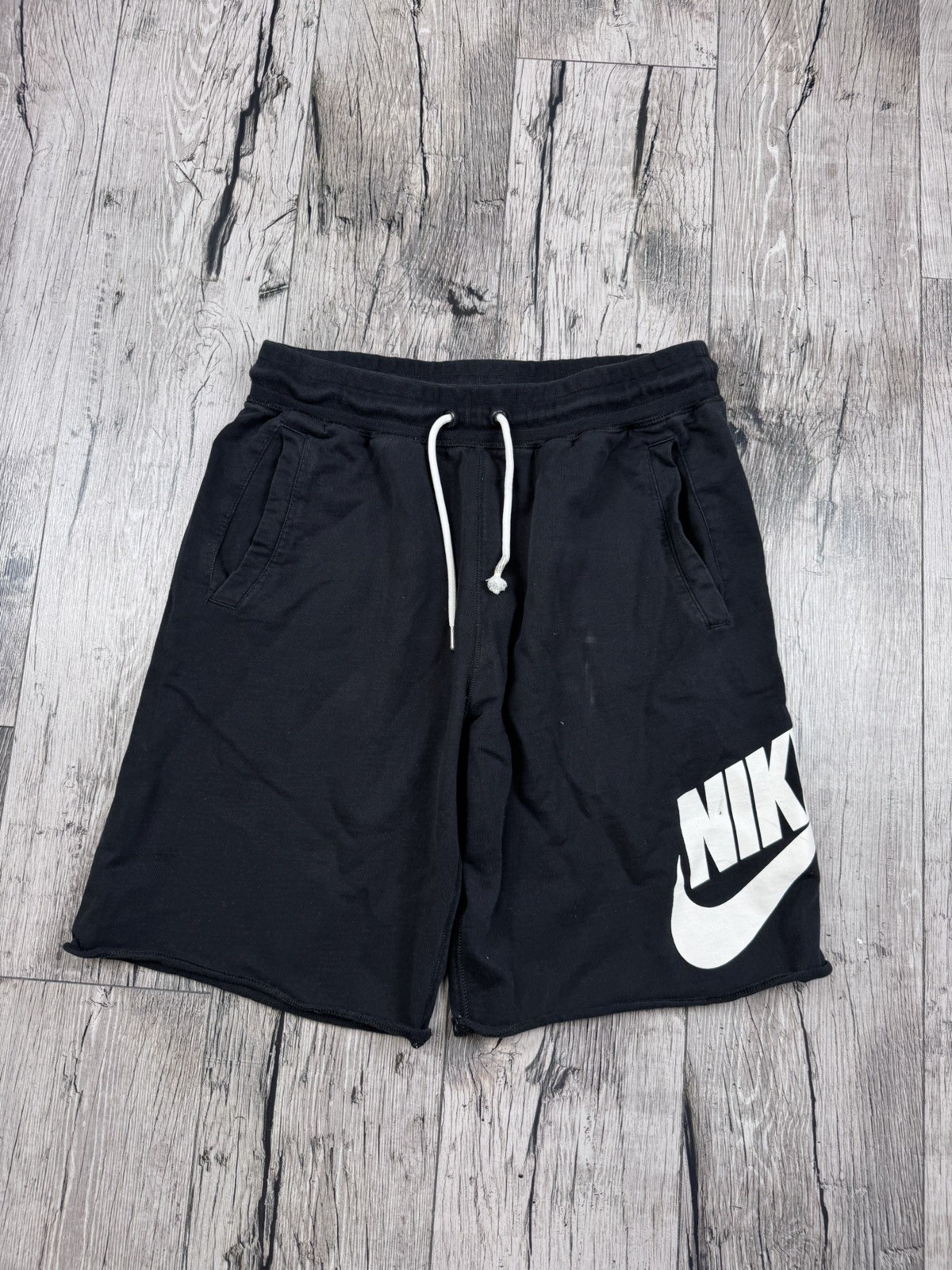 Nike Sportswear Club Fleece Big Swoosh Shorts Black Men\'s Size M