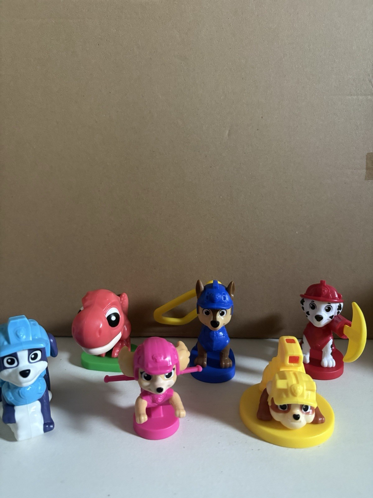 Paw Patrol -  2026 Burger King Toys complete set of 6 - NEW and Sealed. 
