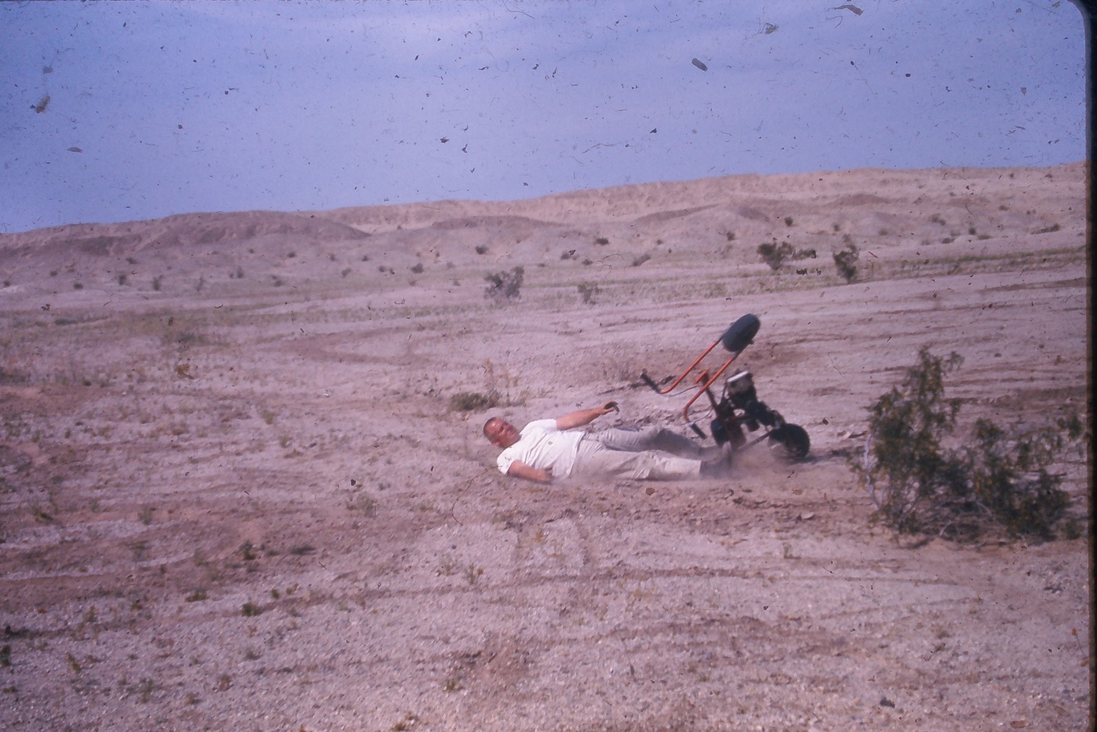 c1960's Ektachrome 35mm Slide Border Man Desert Go Kart Crash Accident Landscape