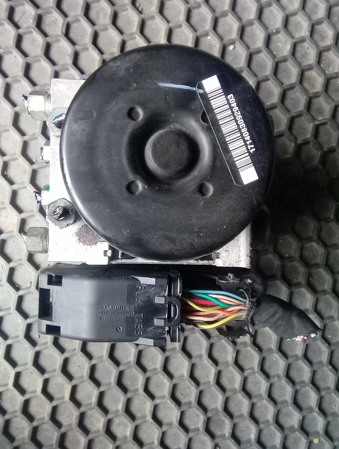 2011-2016 Cadillac SRX ABS Anti Lock Brake Pump Control Module Assembly OEM 2011-2016 Cadillac SRX ABS Anti Lock Brake Pump Control Module Assembly OEM