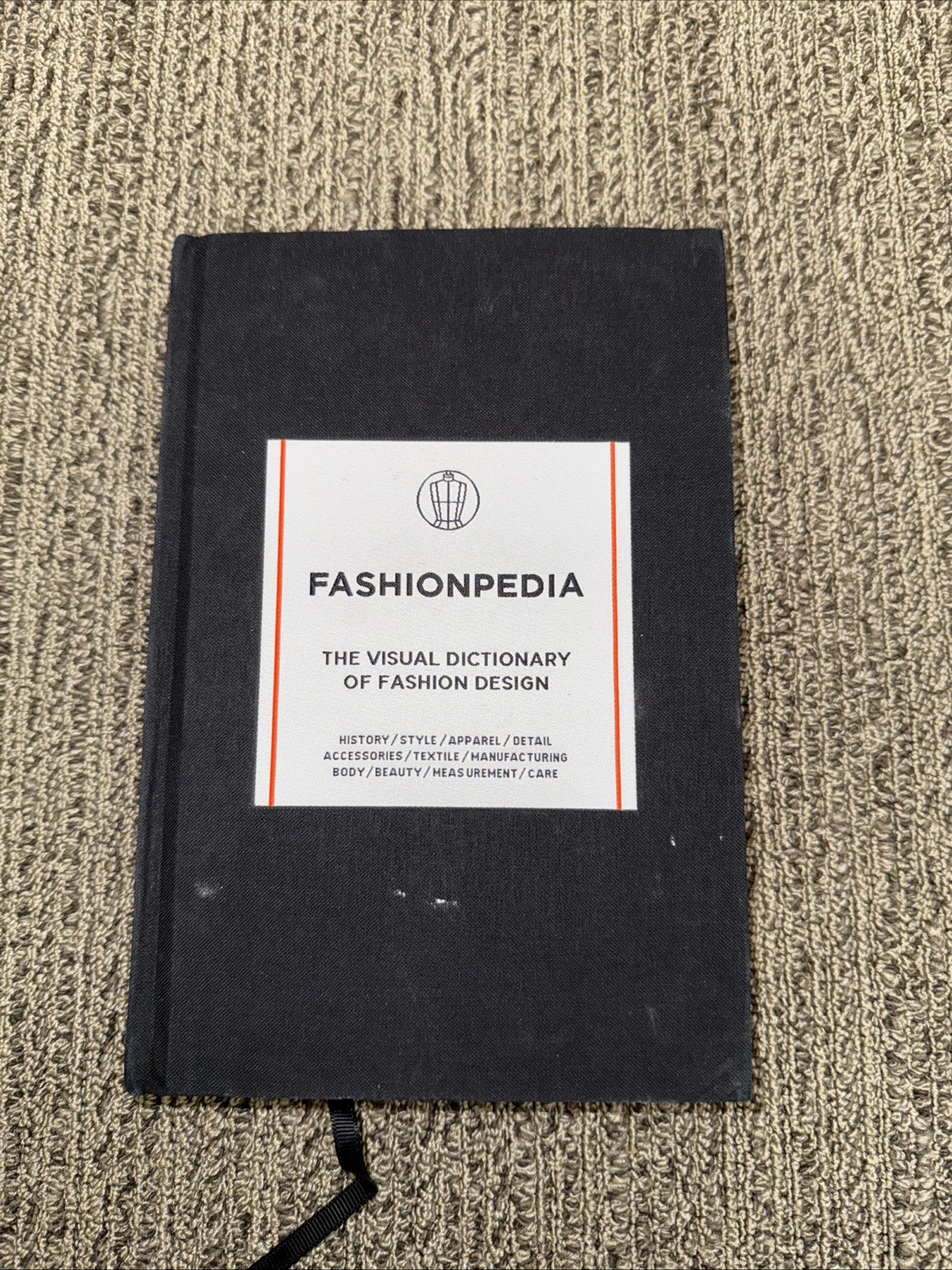 Fashionpedia - The Visual Dictionary Of Fashion Design  by Fashionary
