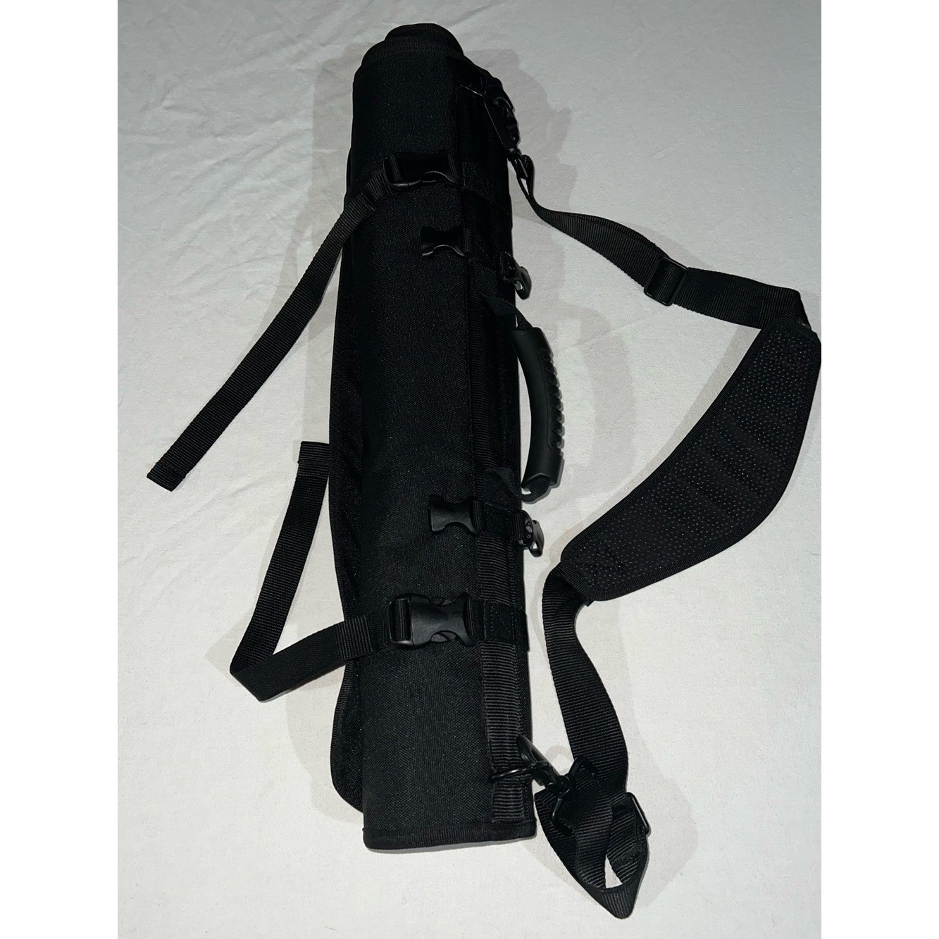 Duluth Trading Co Black Padded-Strap Garment/Carry Bag Duluth Trading Co Black Padded-Strap Garment/Carry Bag