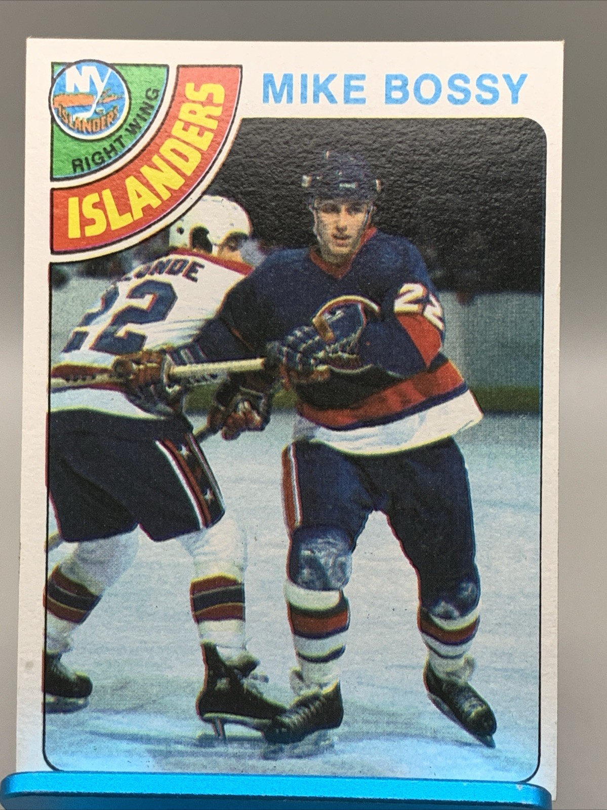 1978-79 Topps - Mike Bossy #115 Rookie New York Islanders No Creases Sharp 1978-79 Topps - Mike Bossy #115 Rookie New York Islanders No Creases Sharp