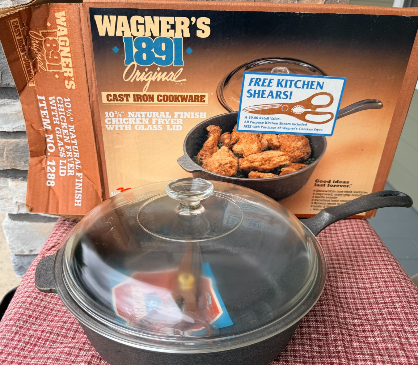 Vintage Wagner’s 1891 Original Cast Iron 10 1/4” Chicken Fryer W/Glass Lid #1288