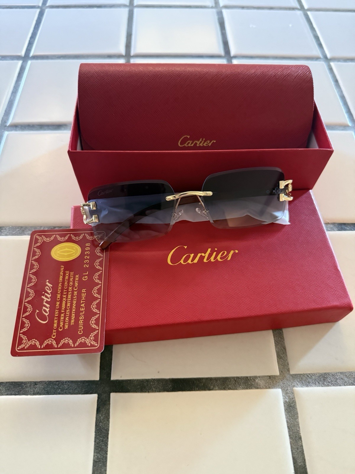 Cartier Rimless Rectangle Sunglasses Gradient Gray Lenses Gold Metal Frame Cartier Rimless Rectangle Sunglasses Gradient Gray Lenses Gold Metal Frame