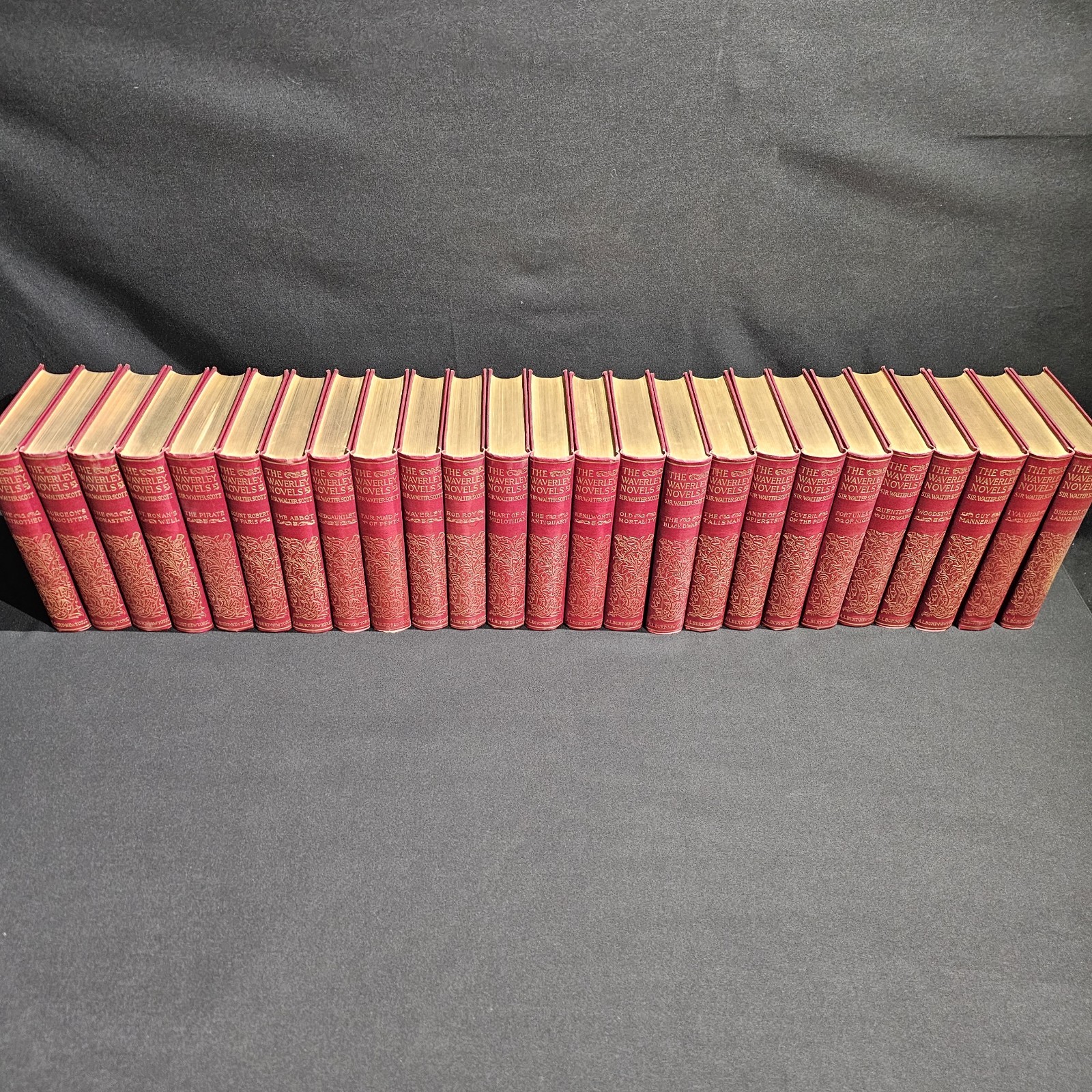 Vintage Sir Walter Scott WAVERLY NOVELS 25 Volumes - A.L. Burt New York 1900s