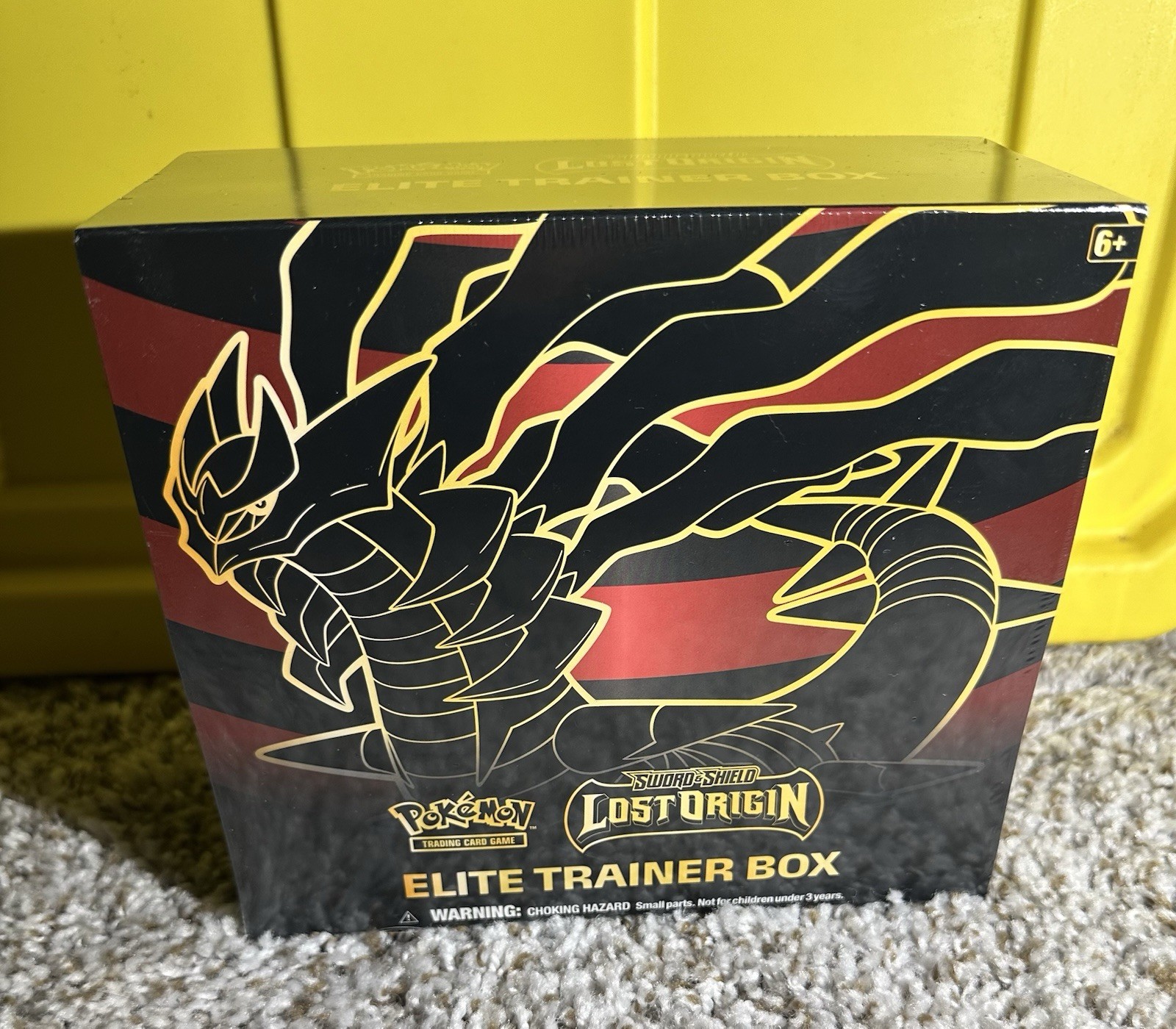Pokemon Lost Origin Elite Trainer Box