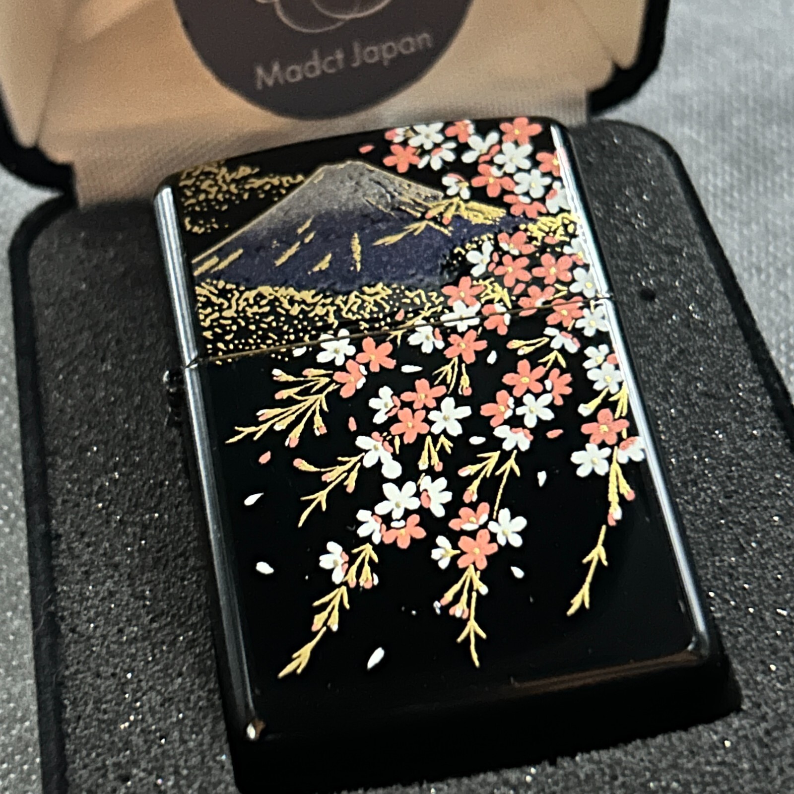 Zippo Mt. Fuji Sakura Makie Lacquer Gold Inside Unit Black Lighter Velor Japan