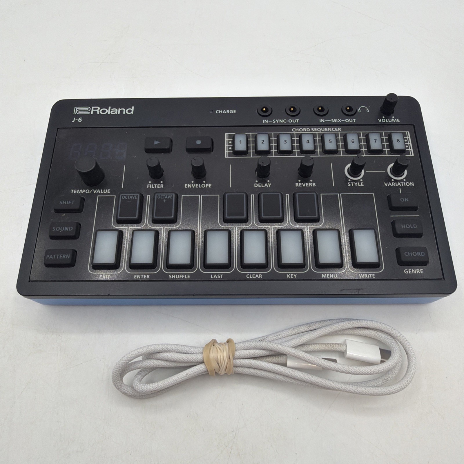 ROLAND J-6 CHORD SYNTHESIZER AIRA COMPACT Sequencer USB Type-C ROLAND J-6 CHORD SYNTHESIZER AIRA COMPACT Sequencer USB Type-C