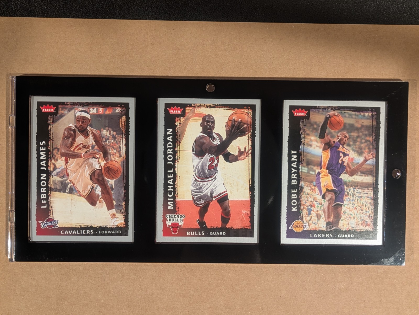 2008-09 Fleer - Michael Jordan, Kobe Bryant & LeBron James - In Magnetic Case 2008-09 Fleer - Michael Jordan, Kobe Bryant & LeBron James - In Magnetic Case