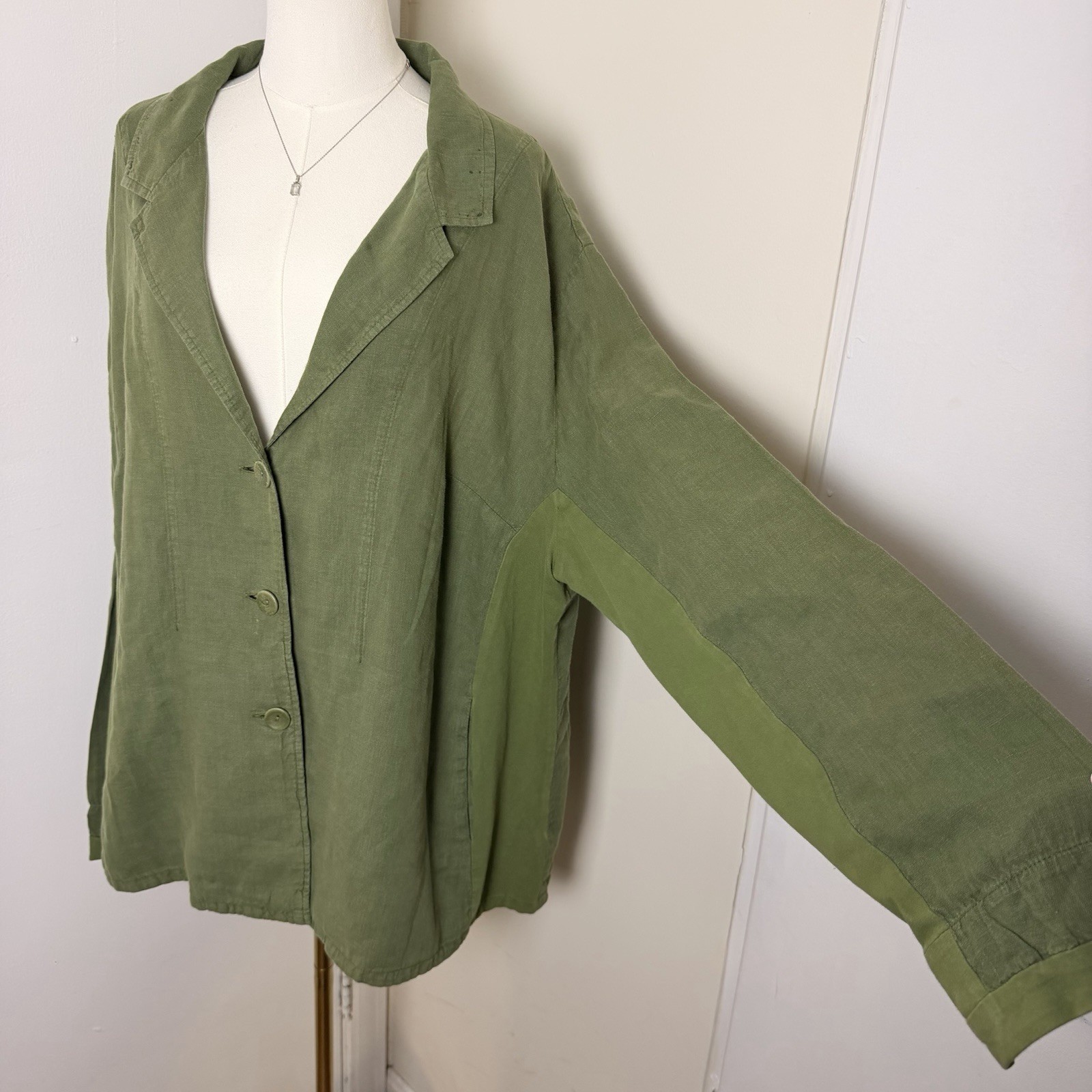 FLAX Women’s 100% Linen Green Button Down Long Sleeve Top, Size XL