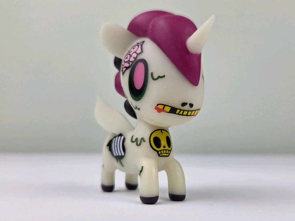 Tokidoki Unicorno Series 3 GID Milo Chase Glow In Dark