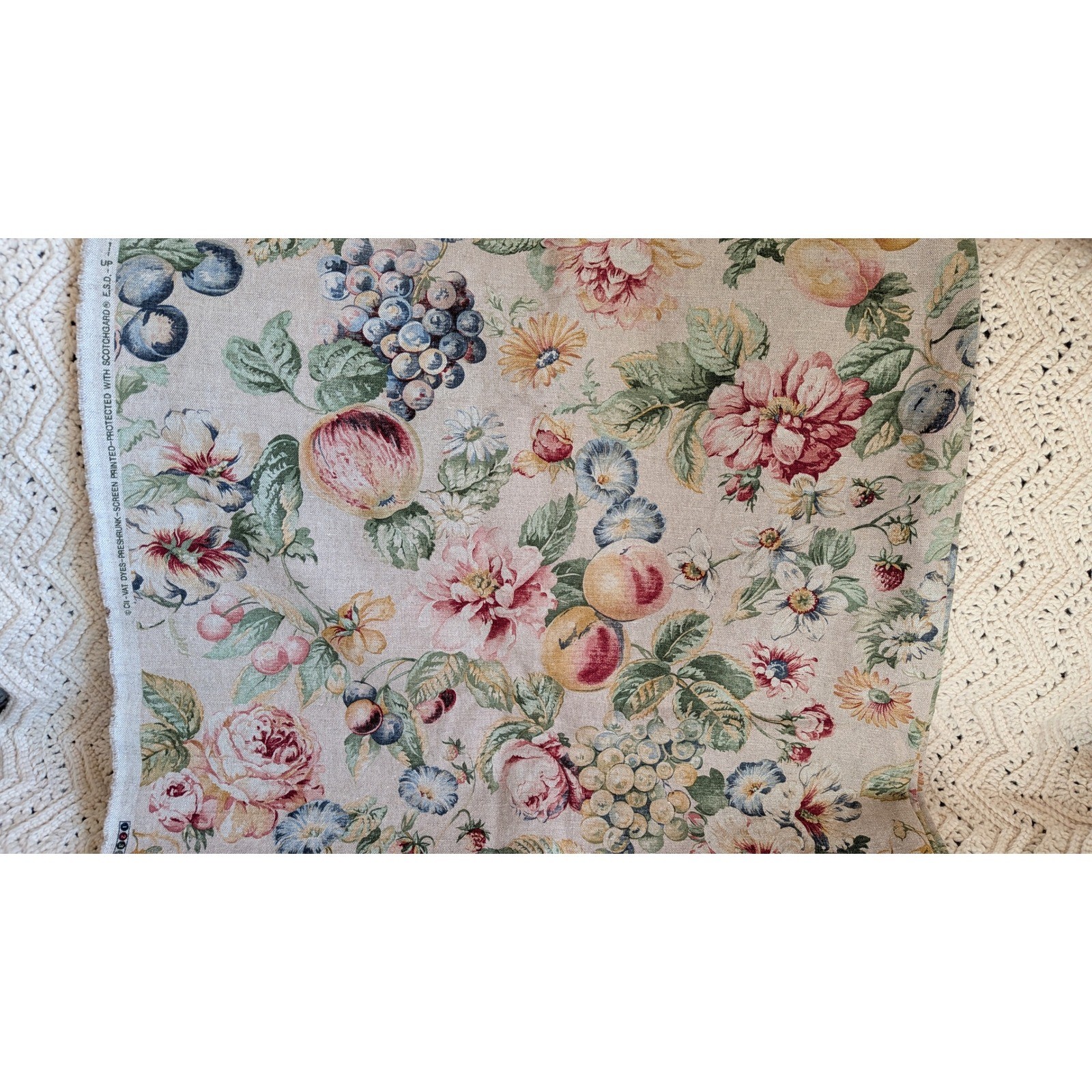 Vintage Floral Fruit Screen Printed Fabric Linen Look 152x55 Scotchgard ESD