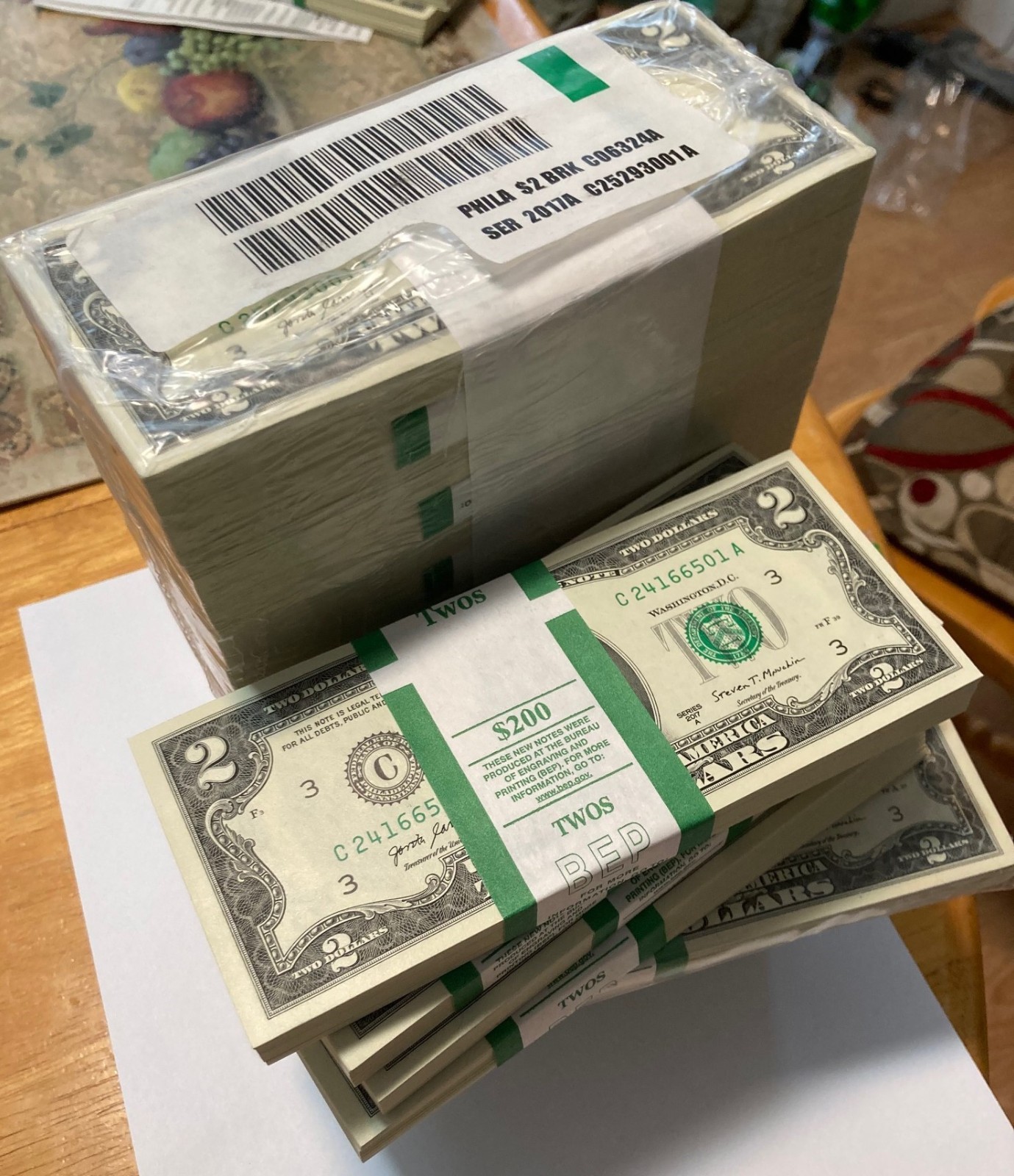 WOW  MINT 2017-A Two Dollar $2 Bill Pack - 100 notes Philadelphia Series  