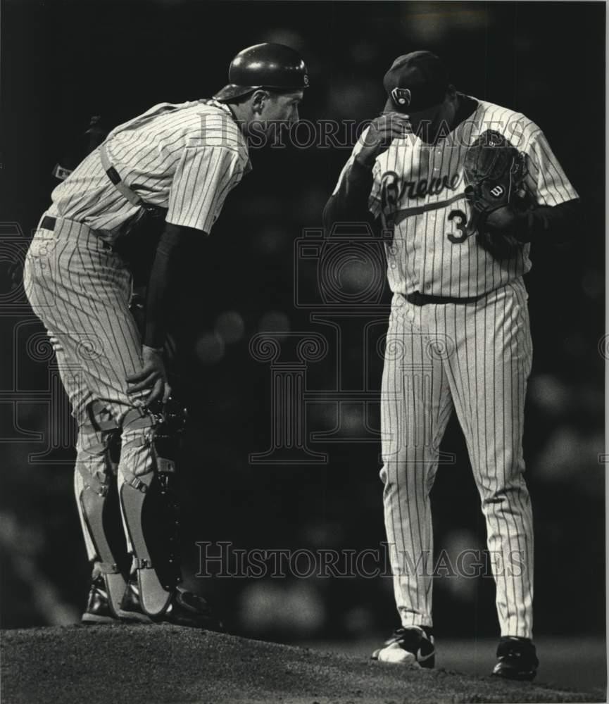 1992 Press Photo Andy Allanson and Jaime Navarro of the Milwaukee Brewers