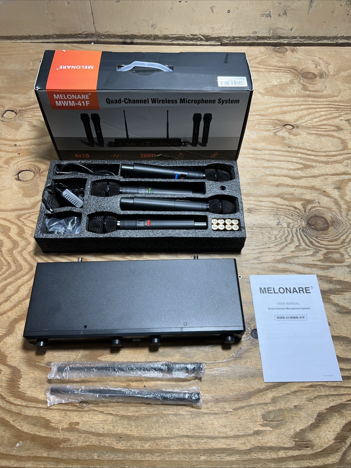 MELONARE Quad - Wireless Microphone System MWM-41F MELONARE Quad - Wireless Microphone System MWM-41F