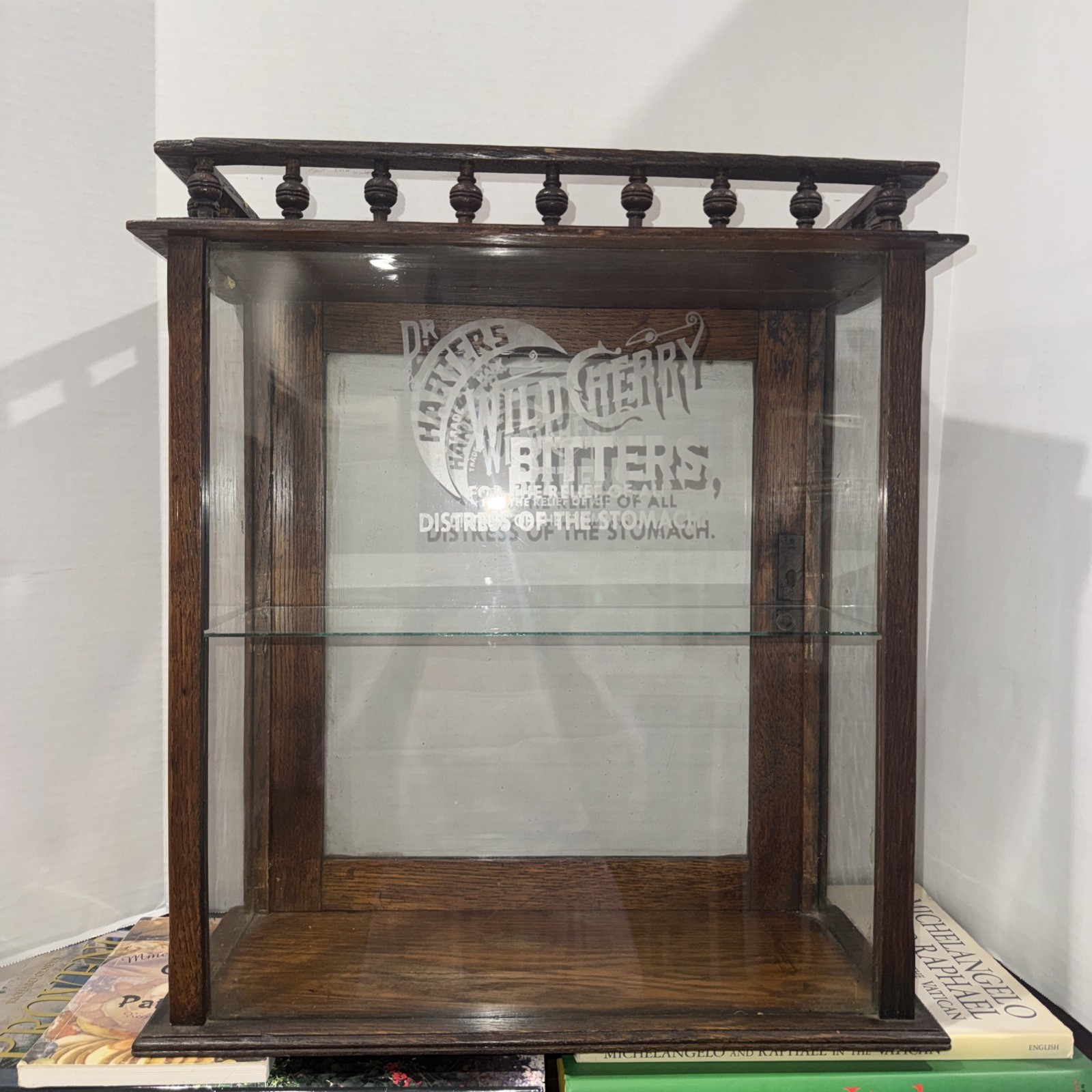 Stunning Antique Oak Display Case Showcase Counter Top 1920s. 20” x 17”