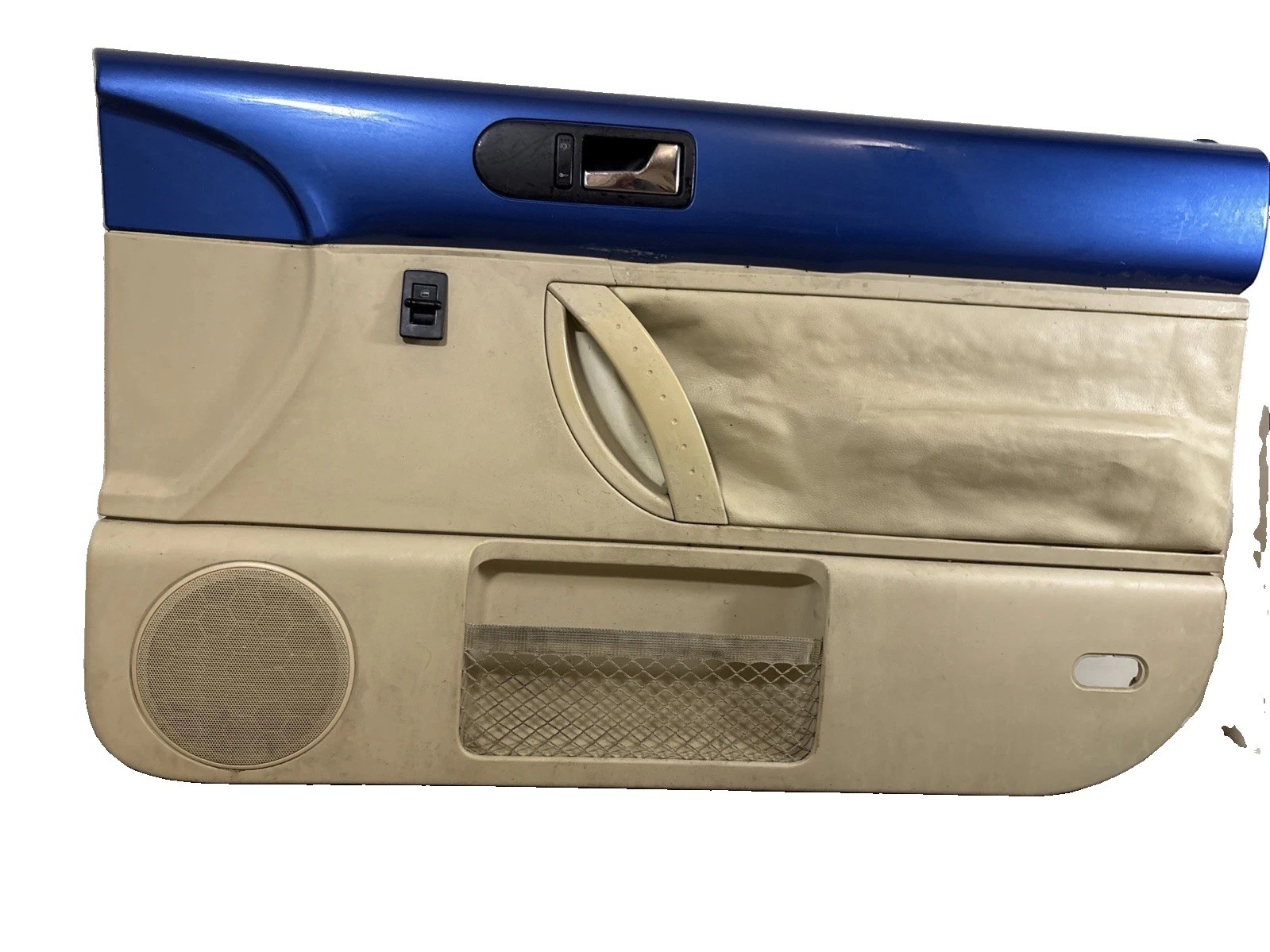 READ 1998-2010 VW Volkswagen Beetle Door Trim Panel Passenger HTBK 101481 READ 1998-2010 VW Volkswagen Beetle Door Trim Panel Passenger HTBK 101481