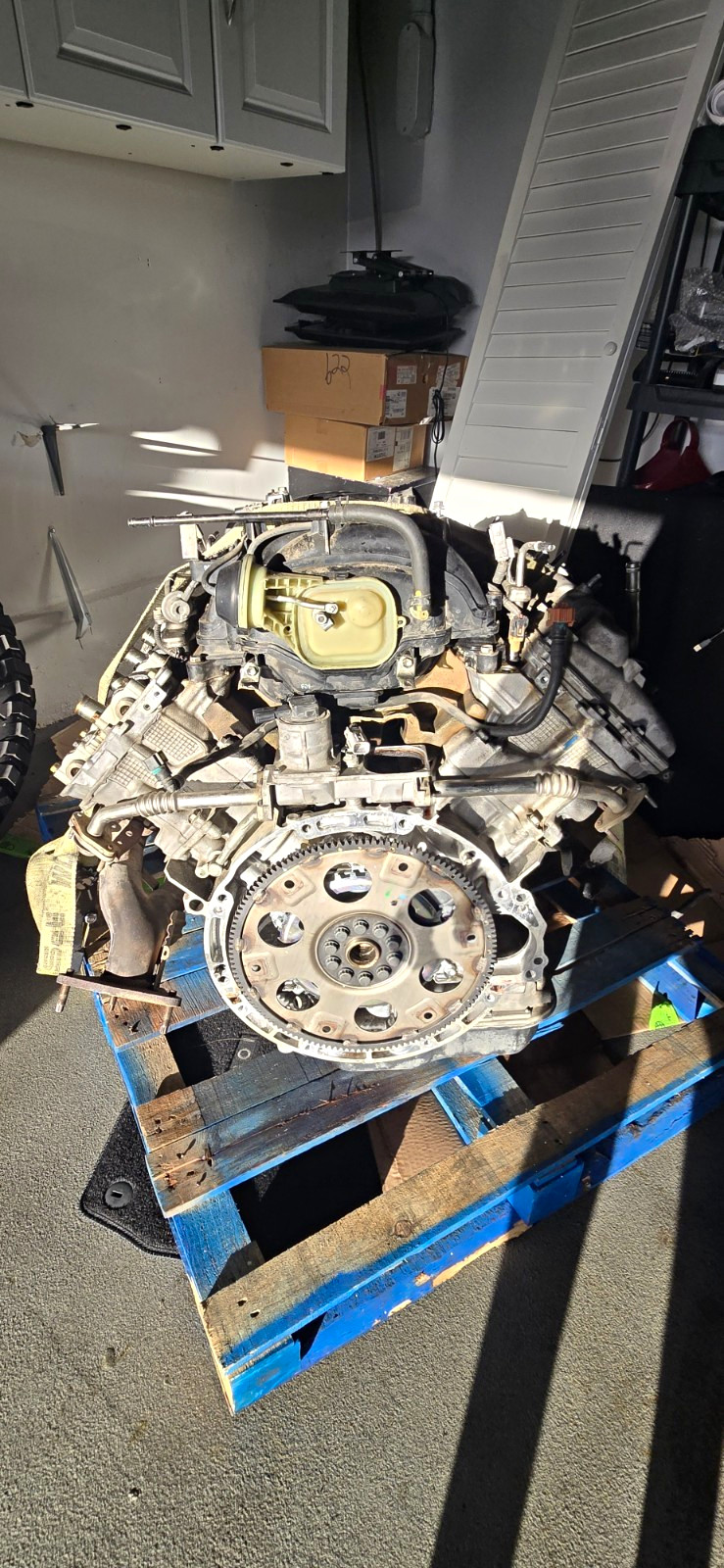 Used Engine Complete Assembly fits: 2014 Toyota Tundra 5.7L VIN below 