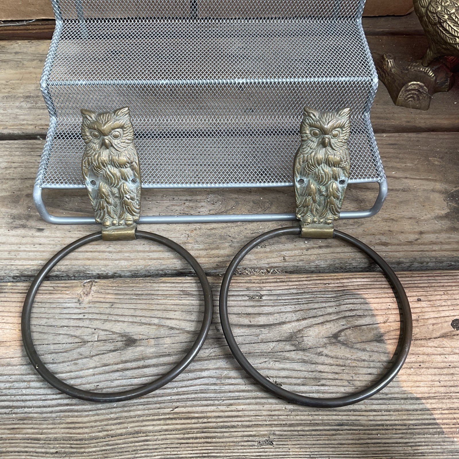 Vintage Brass Towel Ring OWL Figure (2) - Door Hanging Wall Mount Home Decor Vintage Brass Towel Ring OWL Figure (2) - Door Hanging Wall Mount Home Decor