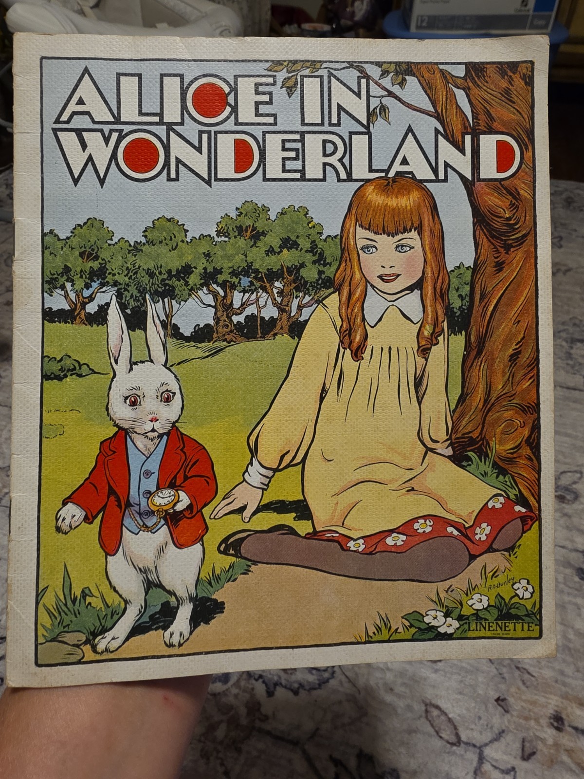 1930s Alice In Wonderland Colorful Children\'s Six Page Booklet