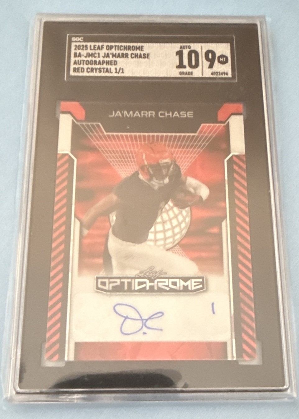 Leaf 2025 Optichrome Ja'Marr Chase Bengals BA-JMC1 Auto Red Crystal 1/1 Leaf 2025 Optichrome Ja'Marr Chase Bengals BA-JMC1 Auto Red Crystal 1/1