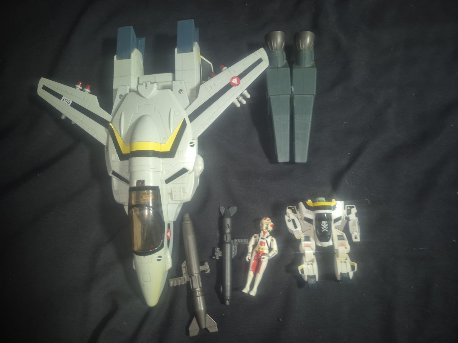 Matchbox Robotech VF-1S Fighter Valkyrie Hunter Super Dimension Fortress LOT Matchbox Robotech VF-1S Fighter Valkyrie Hunter Super Dimension Fortress LOT
