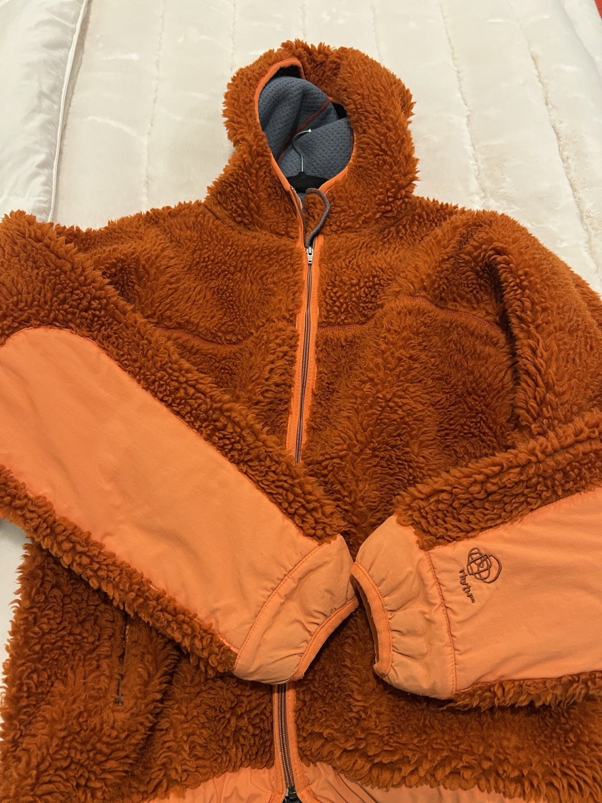 Patagonia Vintage 2004 Patagonia Rhythm Tikki Wood Orange Fleece Made in the USA Patagonia Vintage 2004 Patagonia Rhythm Tikki Wood Orange Fleece Made in the USA