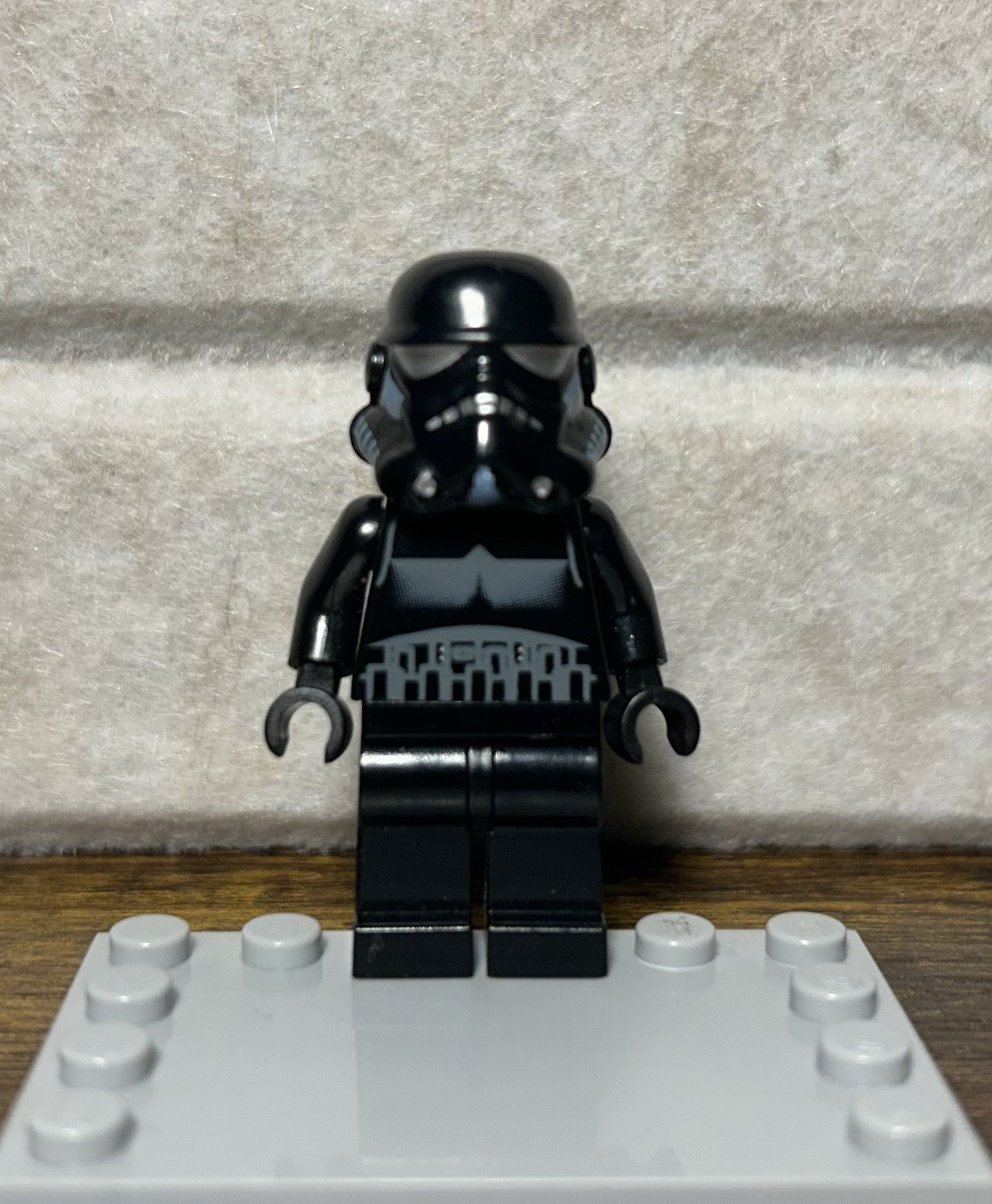 Misprinted Lego Star Wars shadow trooper (regular for comparison)