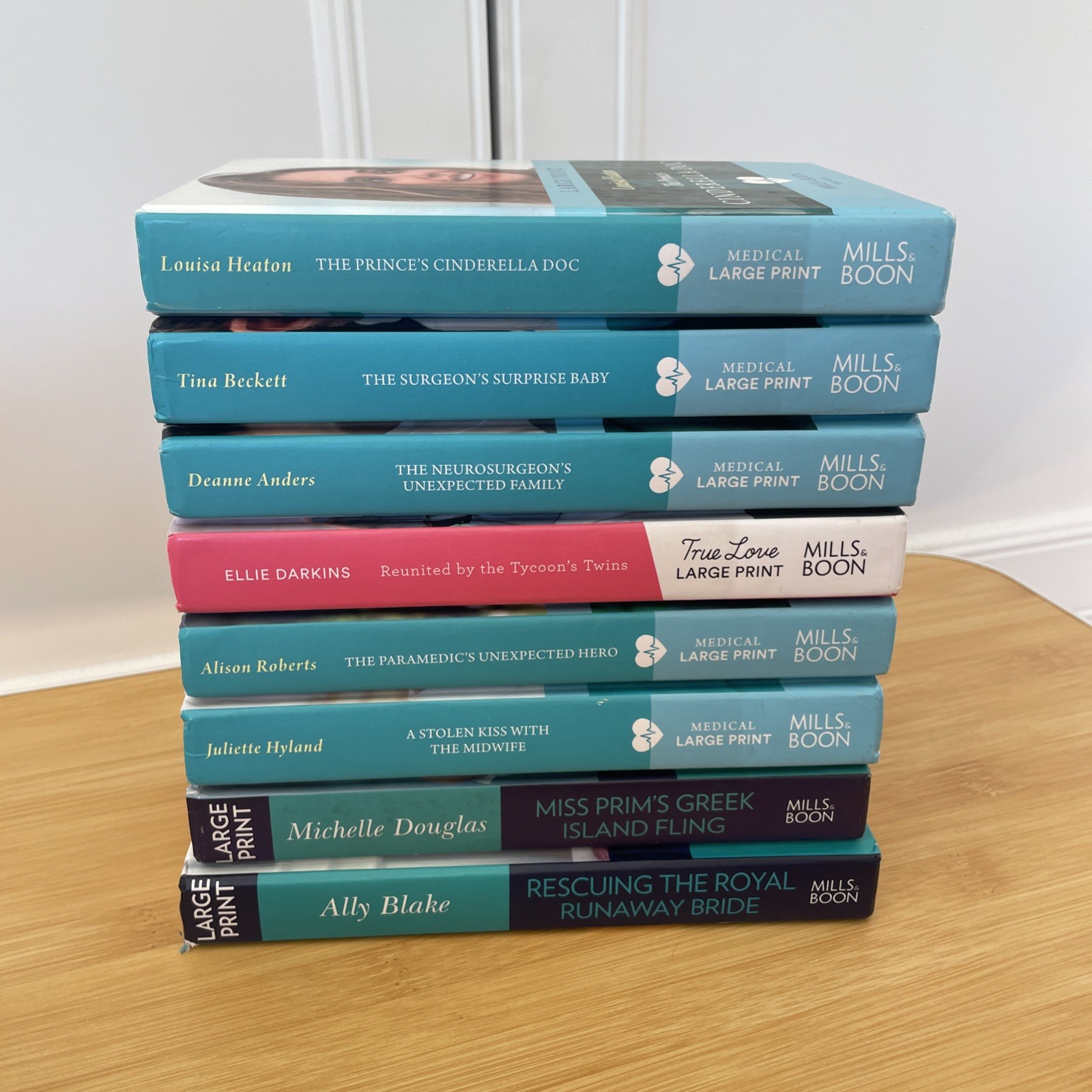Mills & Boon Medical Hard Cover Large Print set 8 books. VGC.