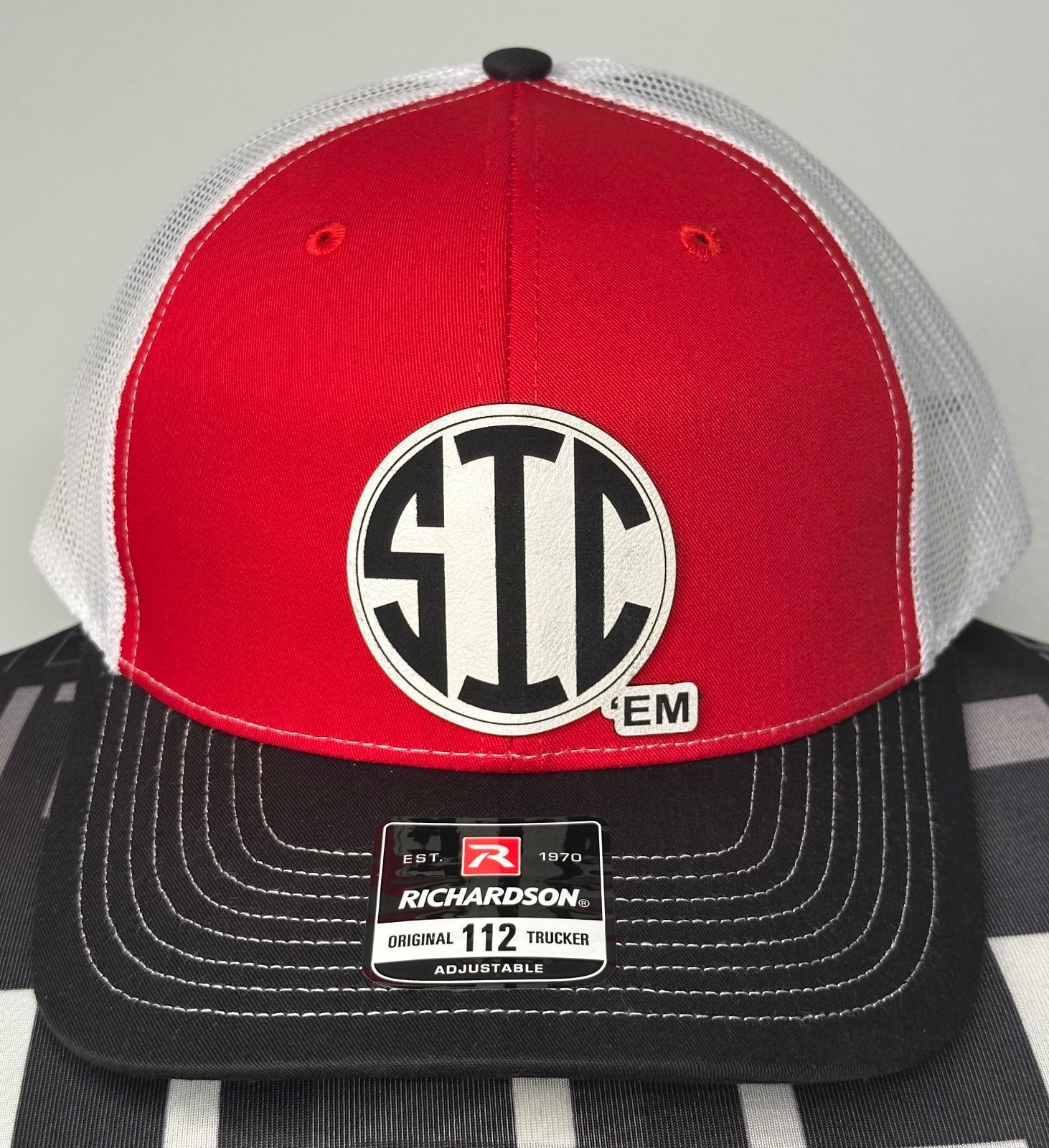 Richardson 112 Black/Red/White Trucker hat \