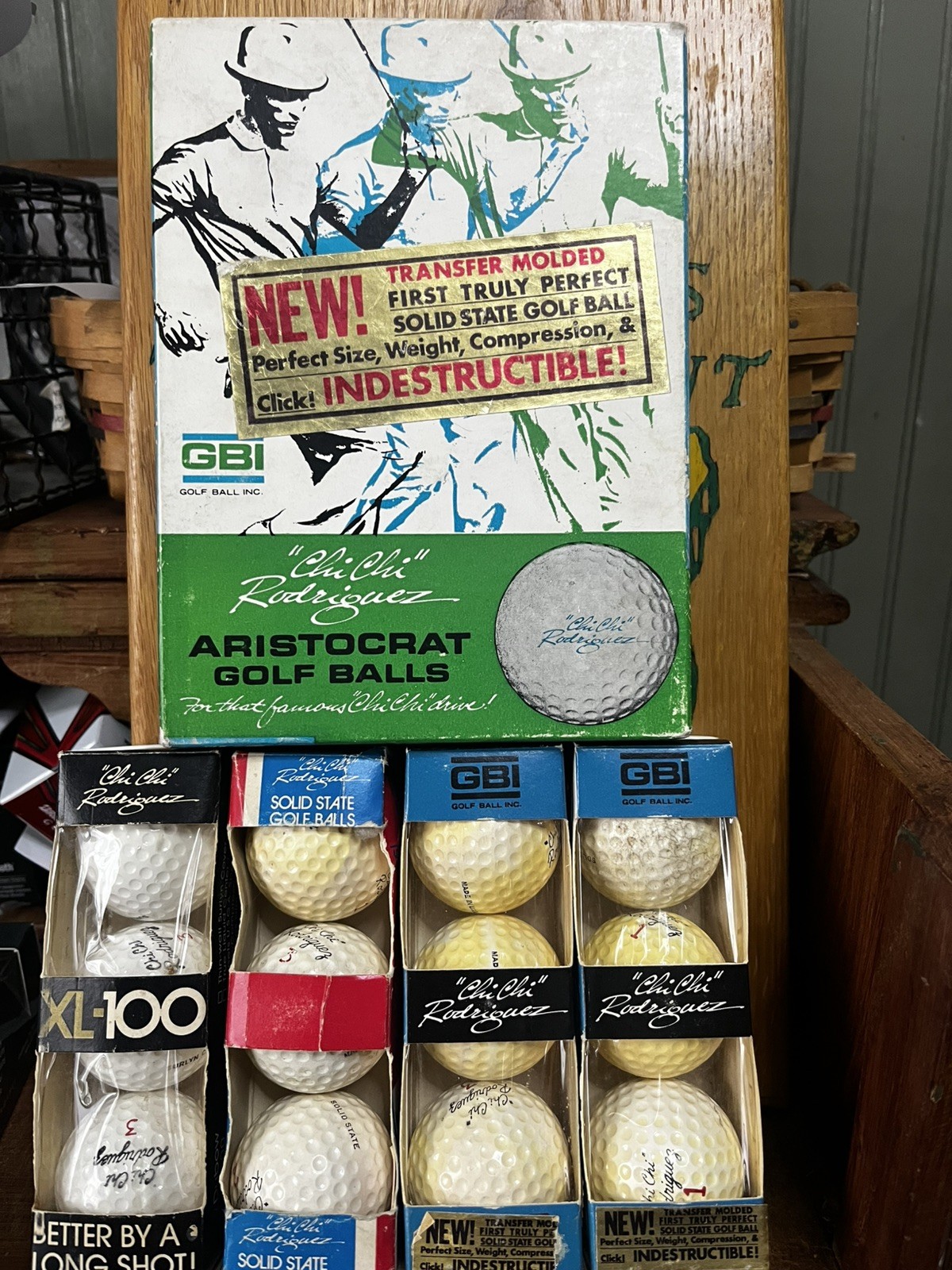 Vintage CHI CHI RODRIQUEZ Signature Golf Ball box with different Sleeves 1960\'s