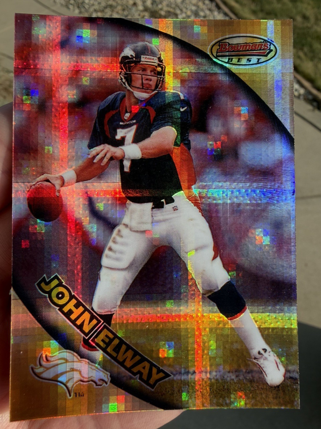1997 Bowman\'s Best #60 John Elway Atomic Refractor - Denver Broncos