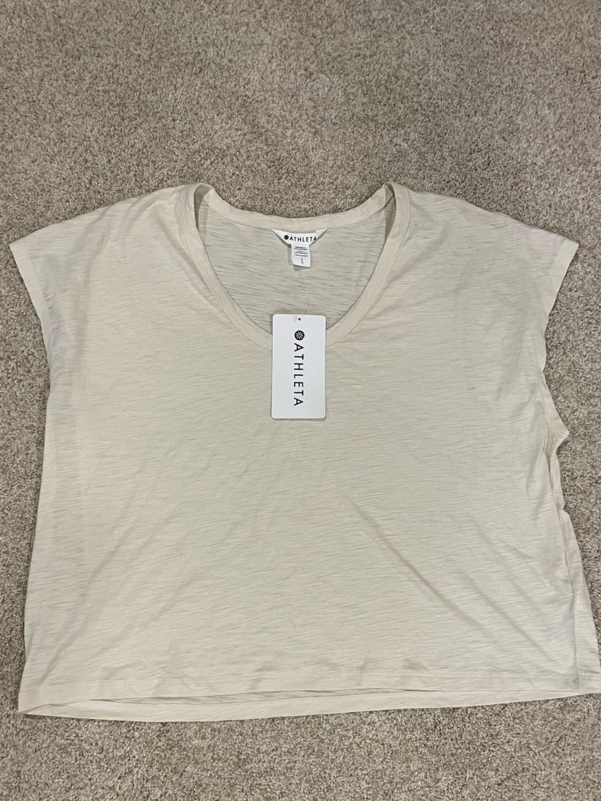 Athleta Cream Short Sleeve V-Neck Crop Tee