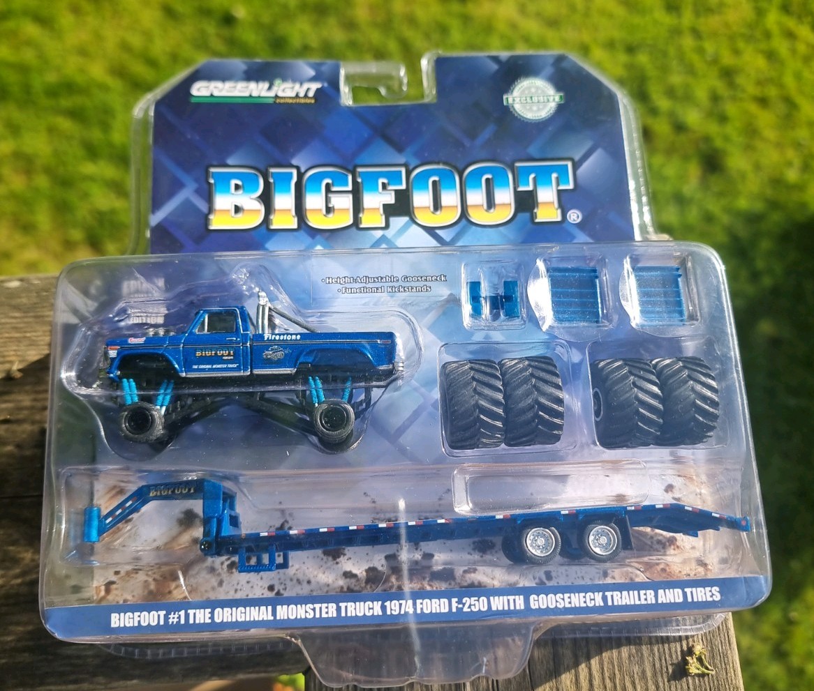 2019 Exclusive Greenlight Collections Limited Edition BIGFOOT With Trailer MIP 2019 Exclusive Greenlight Collections Limited Edition BIGFOOT With Trailer MIP