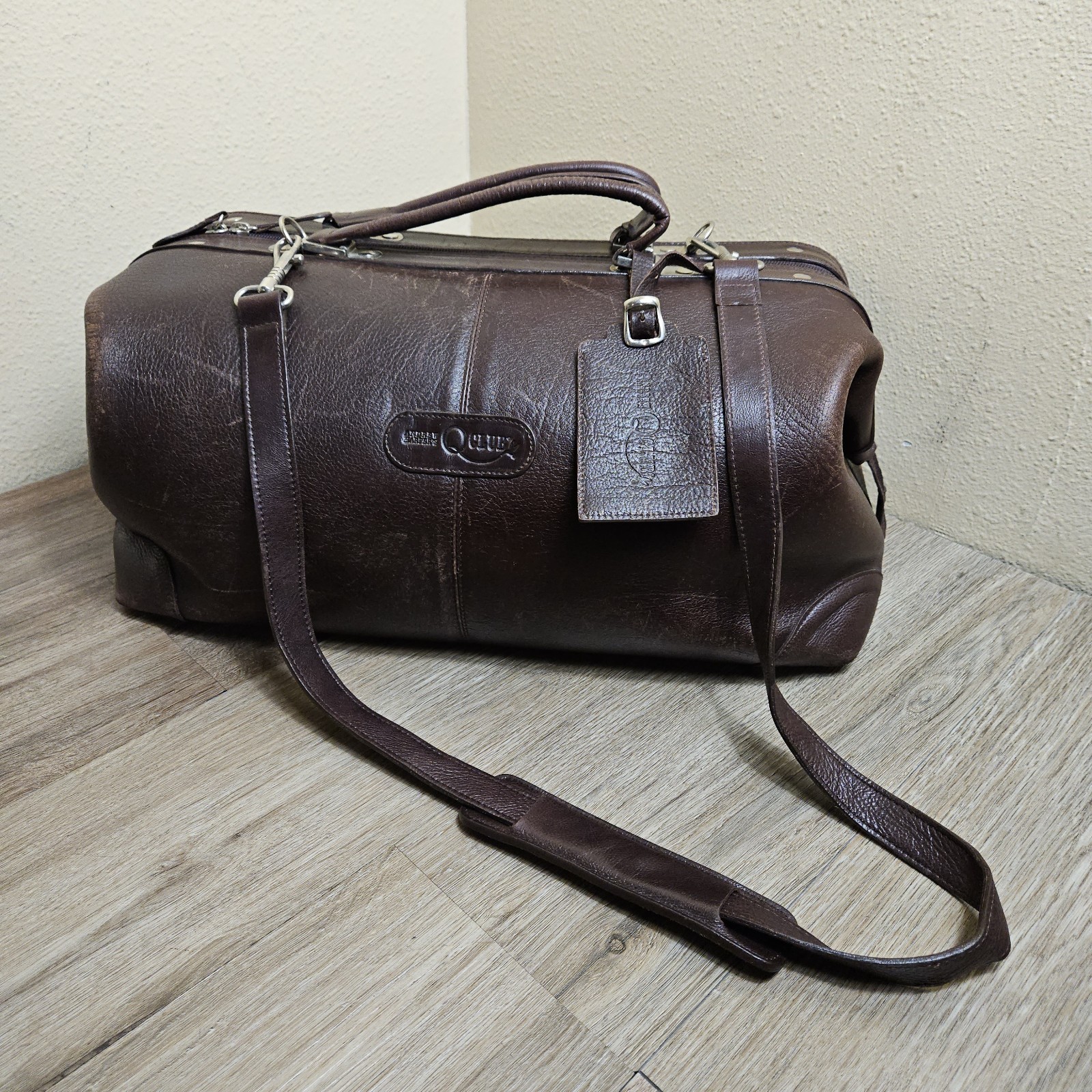 Rare Andrew Harper\'s Club Genuine Brown Leather Duffel Bag Weekend Travel Bag