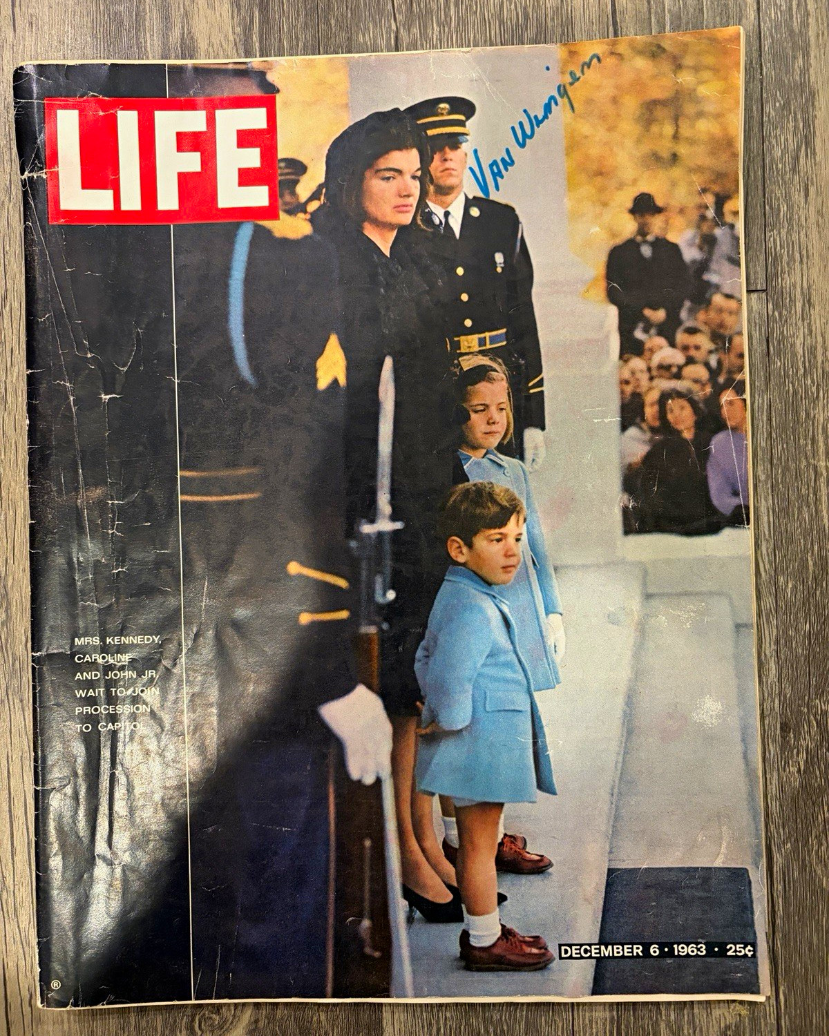 Vintage LIFE Magazine – December 6, 1963 – JFK Memorial Issue