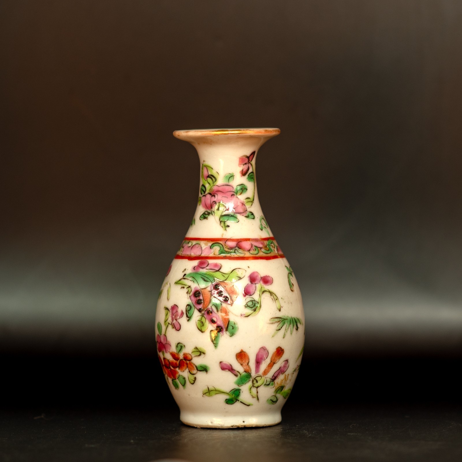 Antique 19th C. Miniature Famille Rose Canton Chinese Export Porcelain Bud Vase